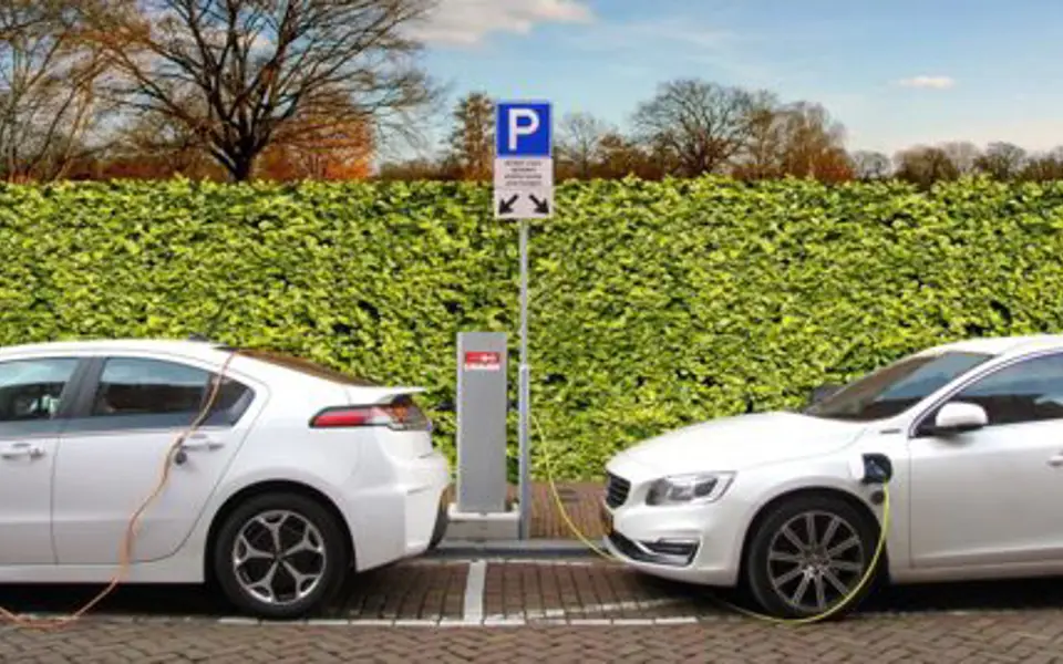 Verschil Hybride Auto En Elektrische Auto 1 E1623856949531 1024X548